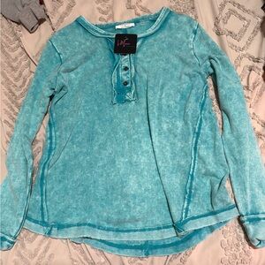 Zenana Outfitters Teal Long Sleeve Top